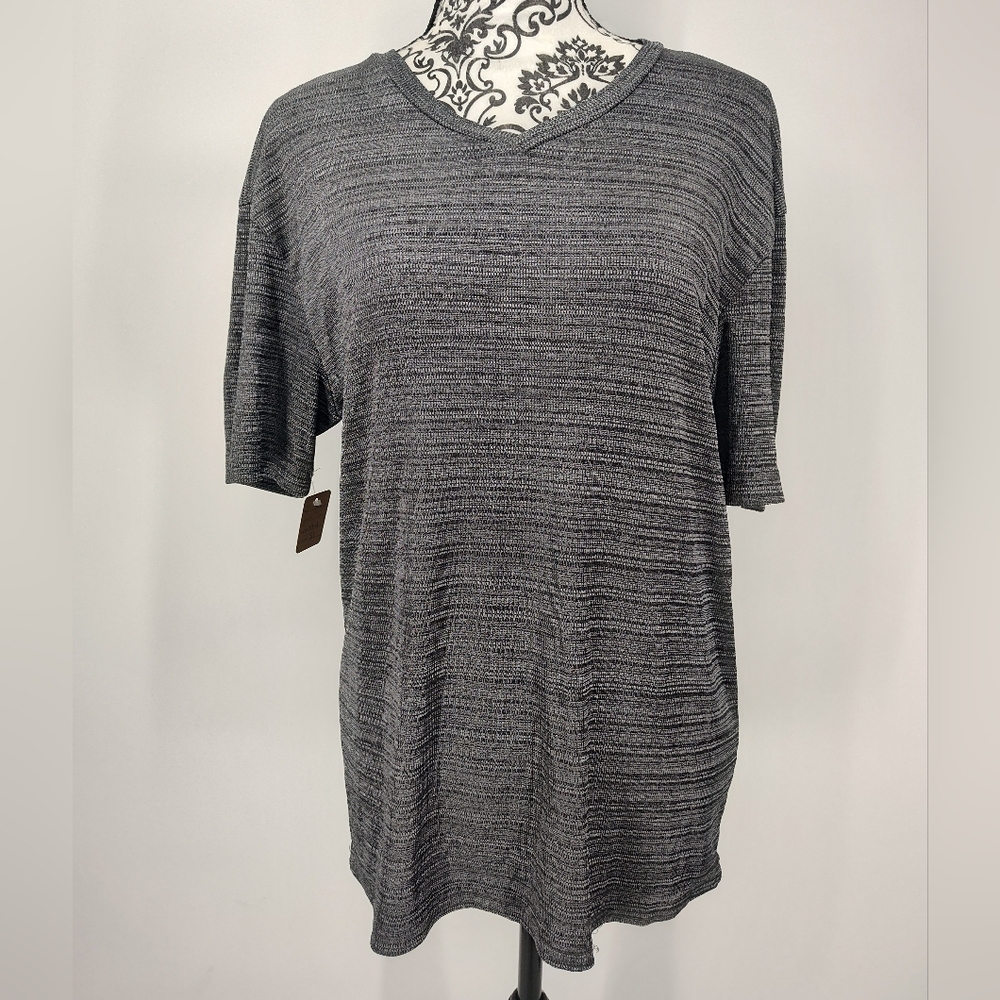 Iz It U Gray Short Sleeve Men's V Neck Tee Shirt Size Medium